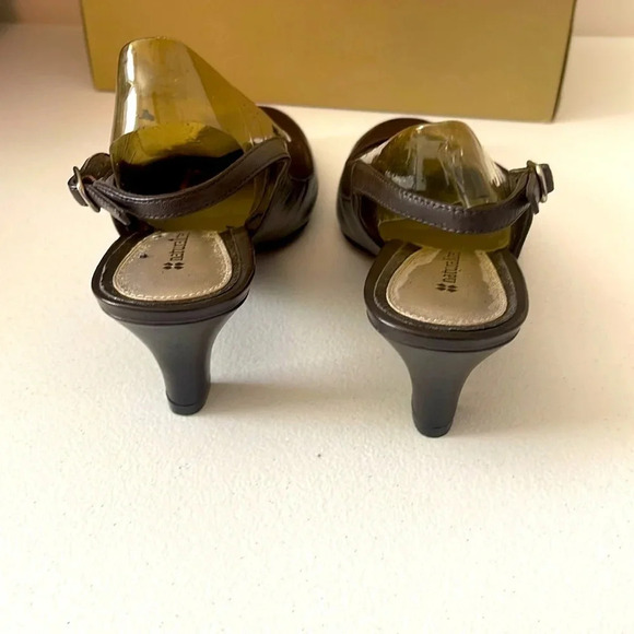 NIB NATURALIZER WOMEN'S ALENA BROWN LEATHER SLINGBACK HEELS Size 7WW NIB - Picture 3 of 16
